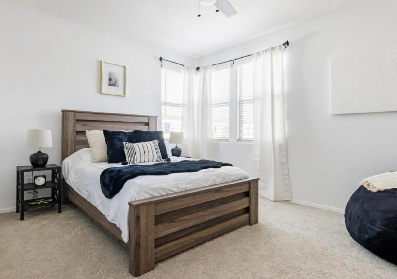 Exquisite Stays 2Br Condo Goodyear Az Apartment