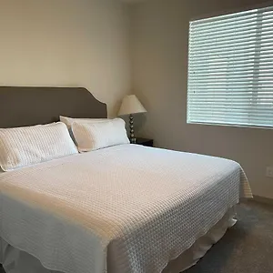 Gia New Modern 1 Bedroom With Swimming Pool & Gym At Grayson Place Goodyear